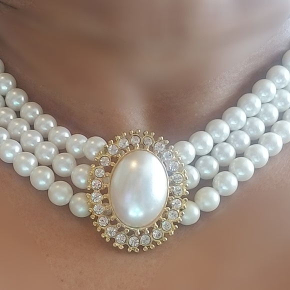 Vintage 4 PC. Pearl Necklace Collection - Picture 5 of 8